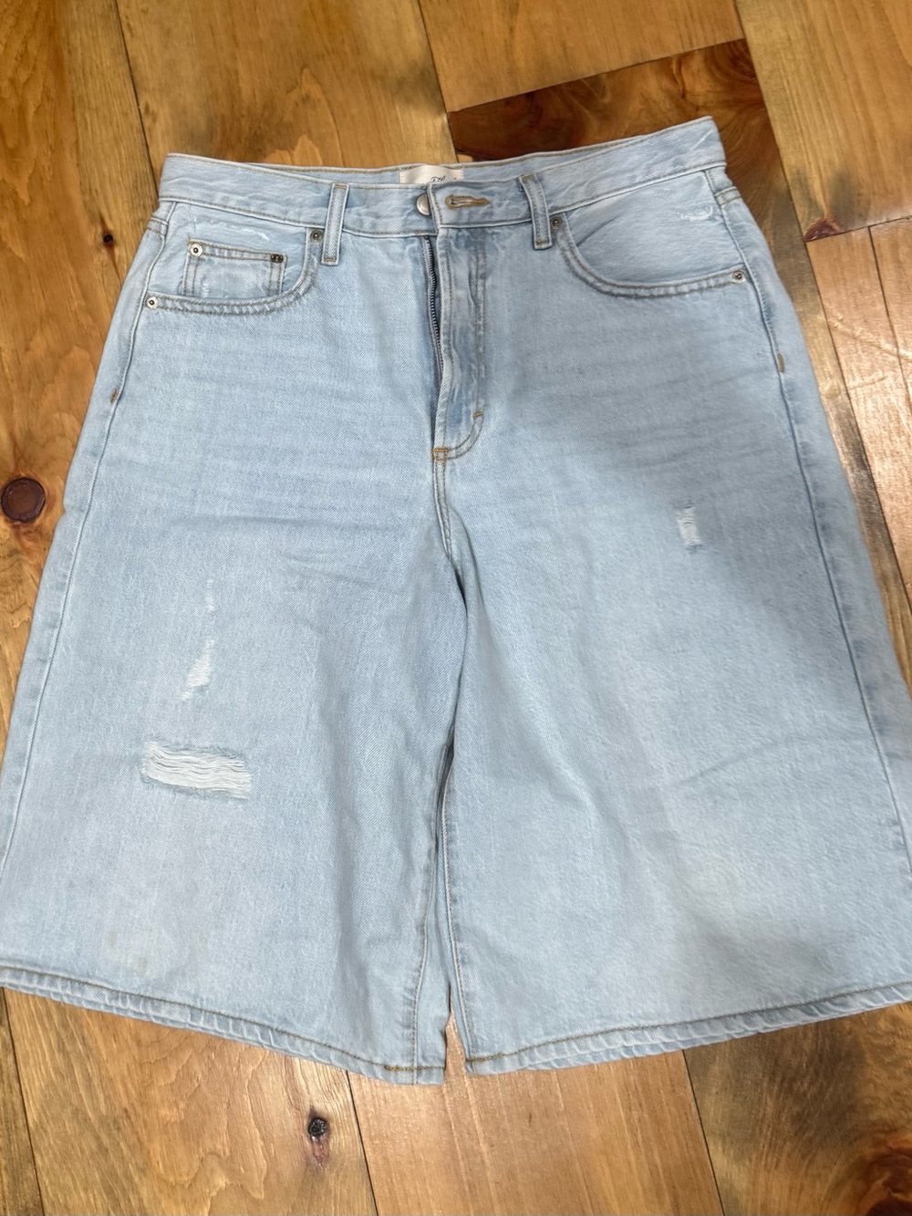 Universal Thread Light Blue Women's Denim Jean Shorts